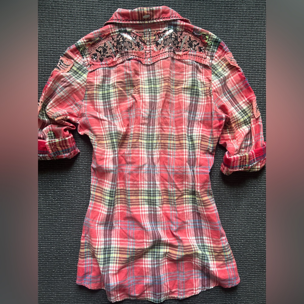 Button Down Top - Picture 2 of 5